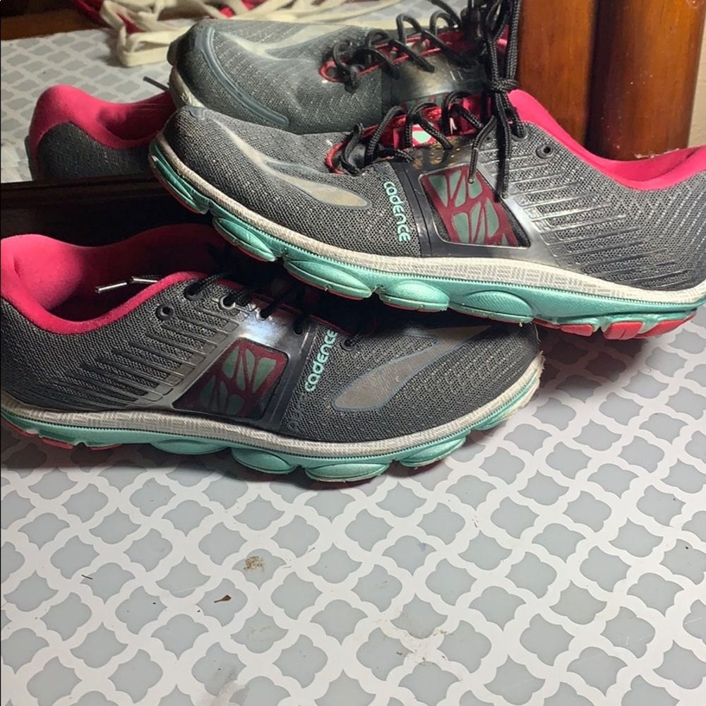 Pure cadence brooks training shoes 👟